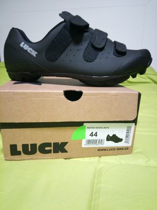 Zapatillas Ciclismo Luck Matrix Negro Mate. T-44