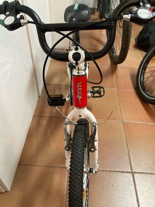 Bicicleta infantil Woom 3 Roja