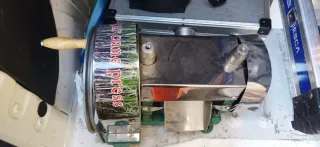 Exprimidor de caña de azúcar manual