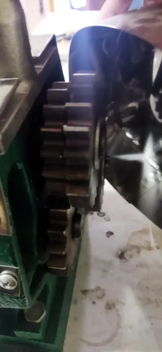 Exprimidor de caña de azúcar manual