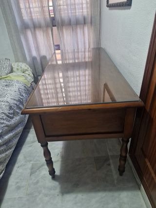 Escritorio madera y cristal