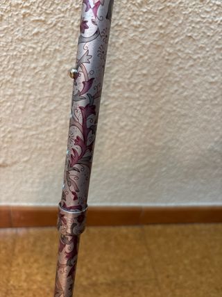 Bastón ajustable para señora