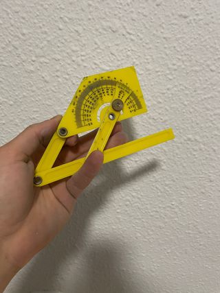 1 Calibrador de precisión y 1 angulador regulable