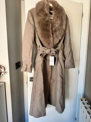 Abrigo Zara Lana visón Talla L con Cinturón