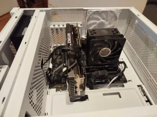 PC Gamer, RTX 3070, 32 GB RAM, Ryzen 7 3800X