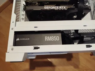 PC Gamer, RTX 3070, 32 GB RAM, Ryzen 7 3800X