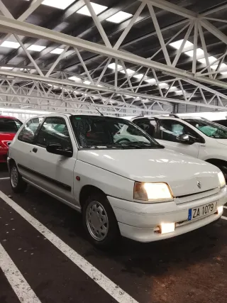 Renault clio  rt 94