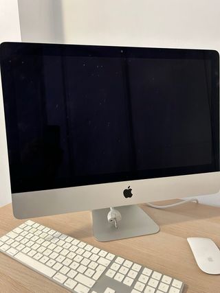 iMac 21,5” 2017 i5 16GB Plata