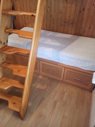 Cama individual de 90. Mueble de madera maciza