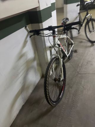 Bicicleta de Montaña WST 520 Blanca