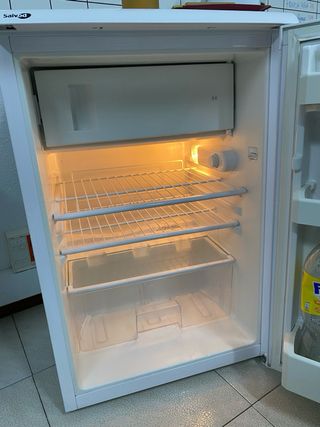 Nevera de habitación blanca Saivod