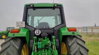 JOHN DEERE 6310