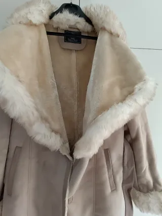 Chaqueta beige con borreguito