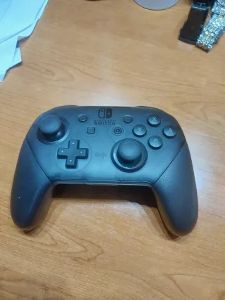 Mando Nintendo Switch Pro