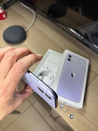 iPhone 11 64GB Morado