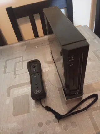 Nintendo Wii Negra + 2 Juegos