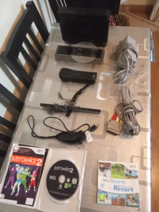 Nintendo Wii Negra + 2 Juegos