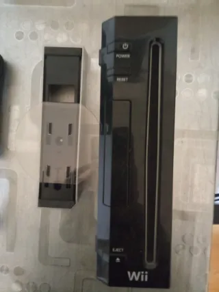 Nintendo Wii Negra + 2 Juegos