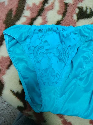 Deshabillé y braguita transparente azul