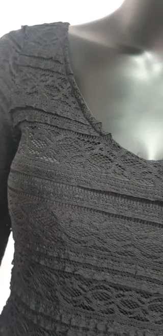 Vestido negro elegante fiesta