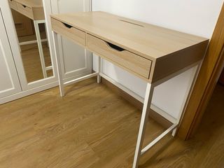 Escritorio infantil madera y metal blanco