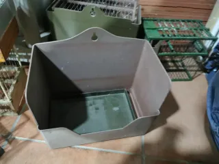 Jaula para pájaros de madera