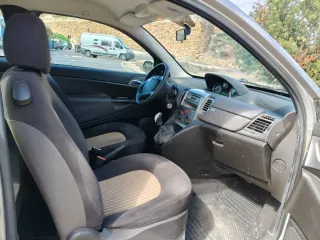 OCASIÓN DICIEMBRE!!!Lancia Ypsilon 2011