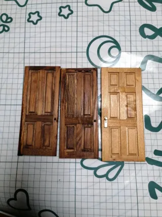 3 Puertas de Madera Casa de Muñecas