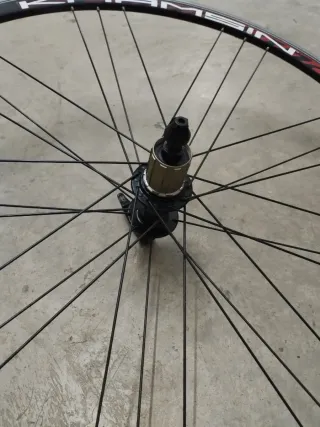 Llantas aluminio Campagnolo Khamsin.