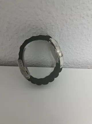 Reloj Redsky Negro y Plateado con Cristales