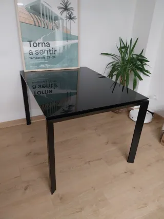 Mesa comedor extensible cristal negro