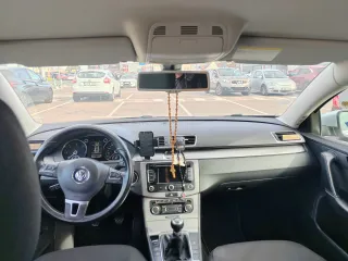 Volkswagen Passat 2011