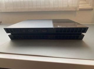 PS4 Negra (PlayStation 4)