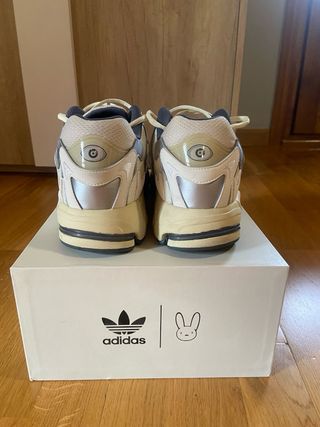 Adidas Response CL x Bad Bunny Gris/Blanco