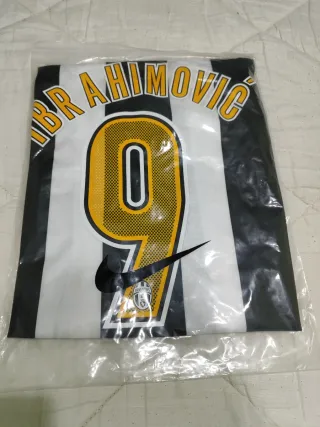 Camiseta Juventus 2004 L 9 Ibrahimovic