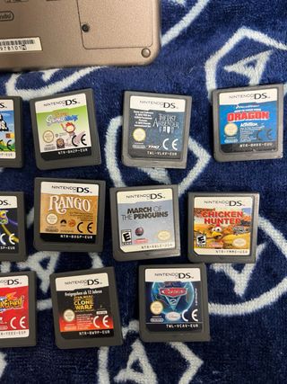 Nintendo DS XL Dorada y Blanca + Juegos