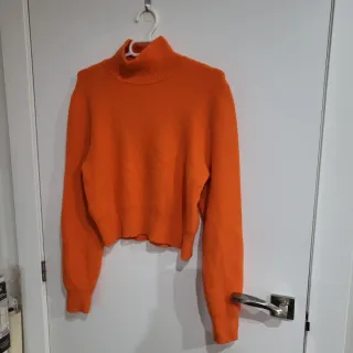 Jersey Zara cuello alto naranja T. M