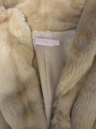 Chaqueta corta pelo Mango