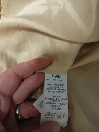 Chaqueta corta pelo Mango
