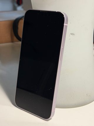 iPhone 14 128GB Lila + 7 Fundas