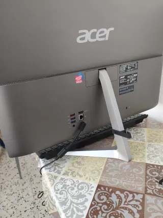 Acer Aspire i3-11ª Gen All-In-One