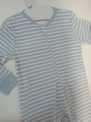 Pijama de bebé a rayas, body blanco d manga larga