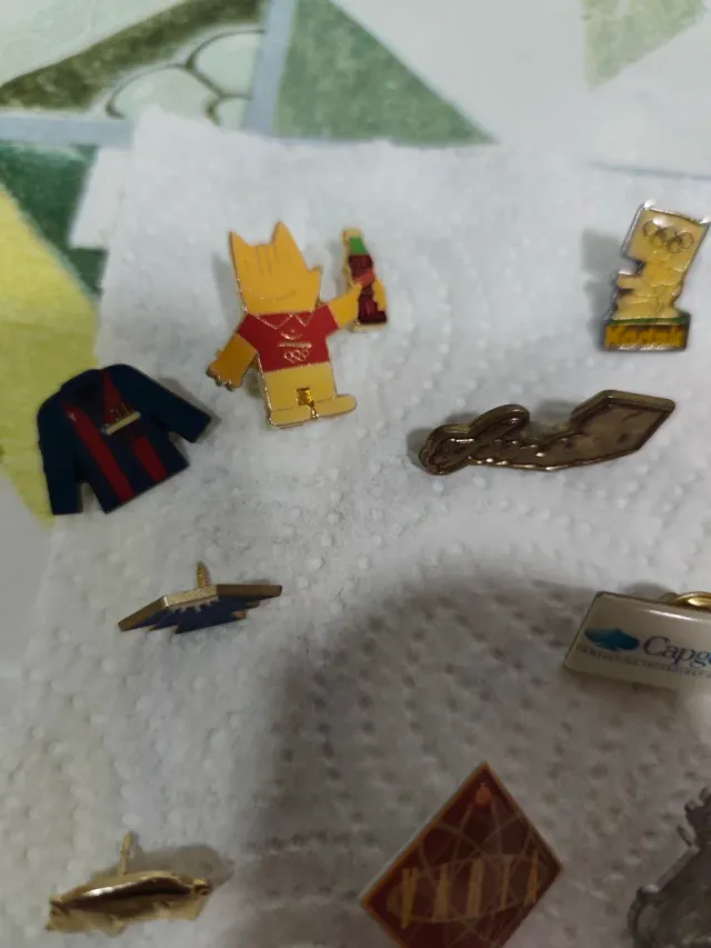 Lote de Pines Coleccionables