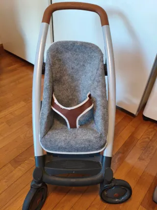 Cochecito de muñecas gris