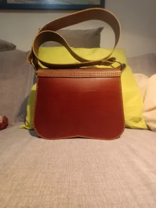 Borsa in cuoio fatta a mano