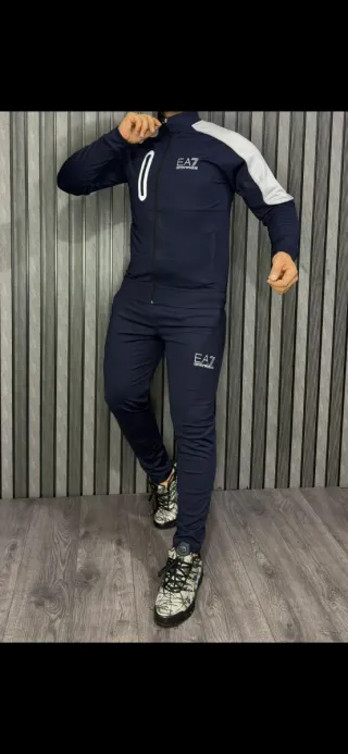 Chándal EA7 Azul y Blanco
