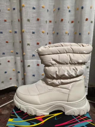 Botas de nieve beige talla 38