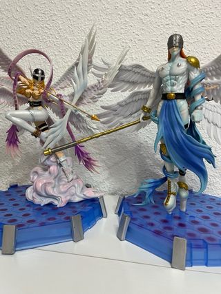 Angewomon Digimon Figura con Arco