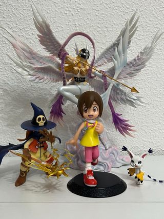 Angewomon Digimon Figura con Arco