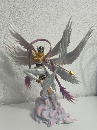Angewomon Digimon Figura con Arco
